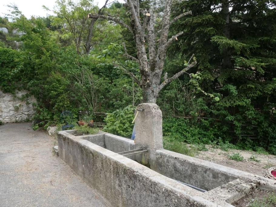 Montagne, Mer Et Verdon Seranon Luaran gambar